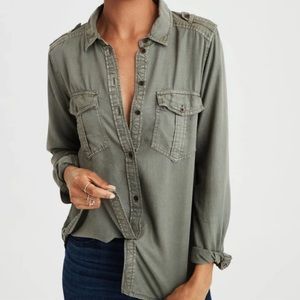 American Eagle Boyfriend Fit Olive Button Down